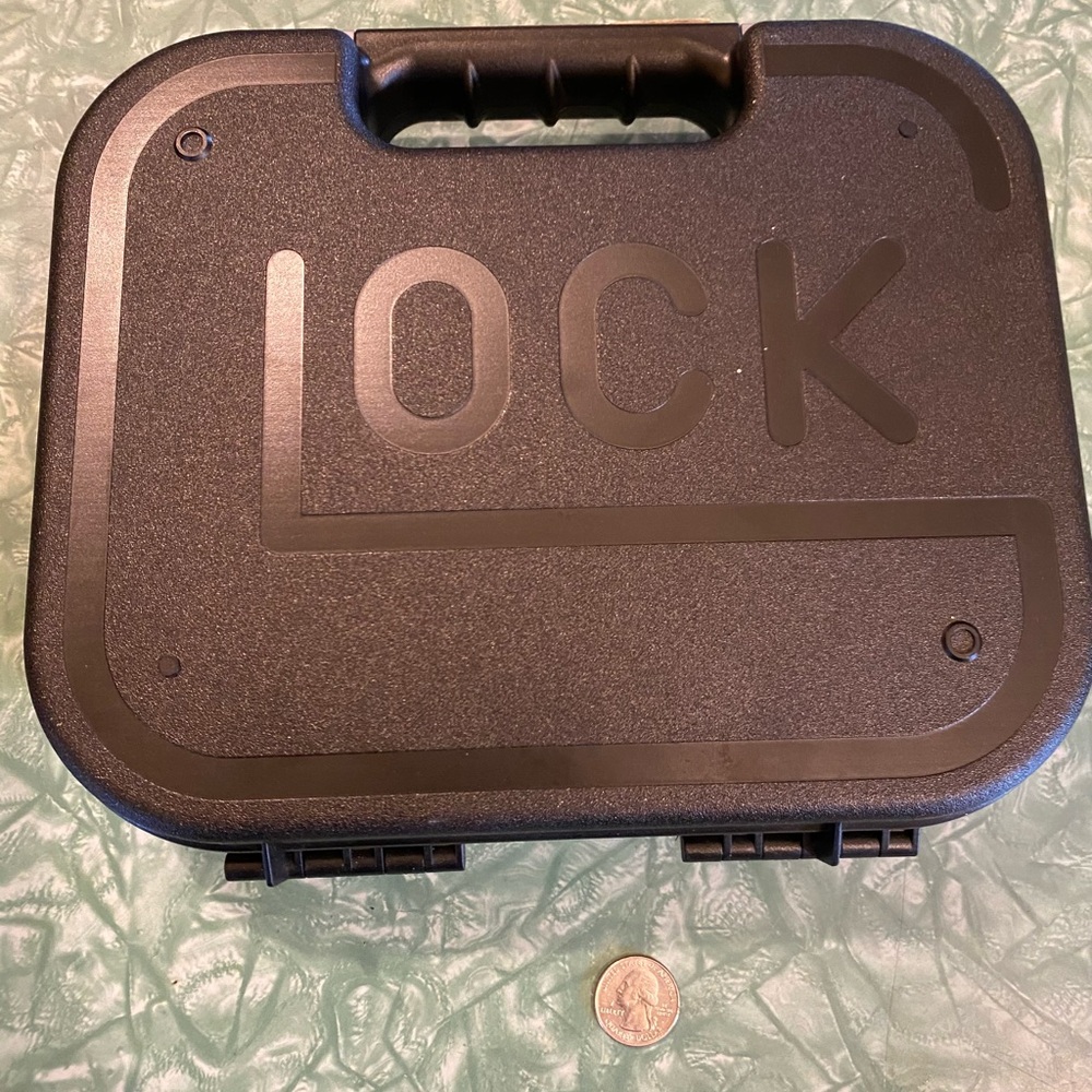 Gen 5 G26 Glock Factory Case (empty) with Gun Lock & 4 Grip Backstraps
